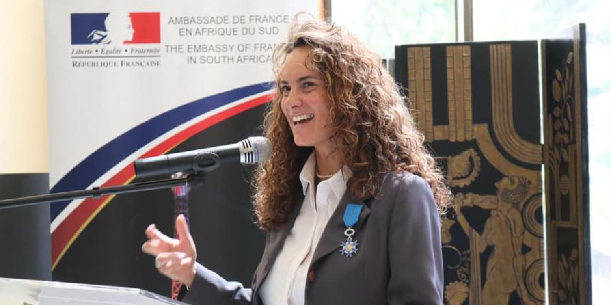 Former CALS director promoted to full professor